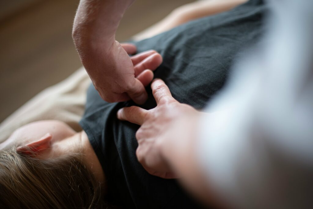Torn Labrum Shoulder Recovery Without Surgery covering non-surgical treatment, shoulder mobility, strengthening exercises, recovery milestones, and rehabilitation.
