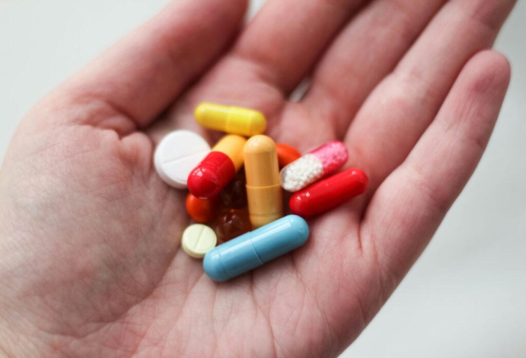 What Is Dicyclomine covering medication uses, dosage, side effects, precautions, and treatment information.