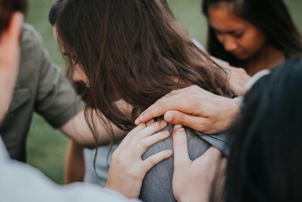 Torn Labrum Shoulder Recovery Without Surgery guide to healing stages, physical therapy, pain relief, shoulder stability, and non-surgical recovery.