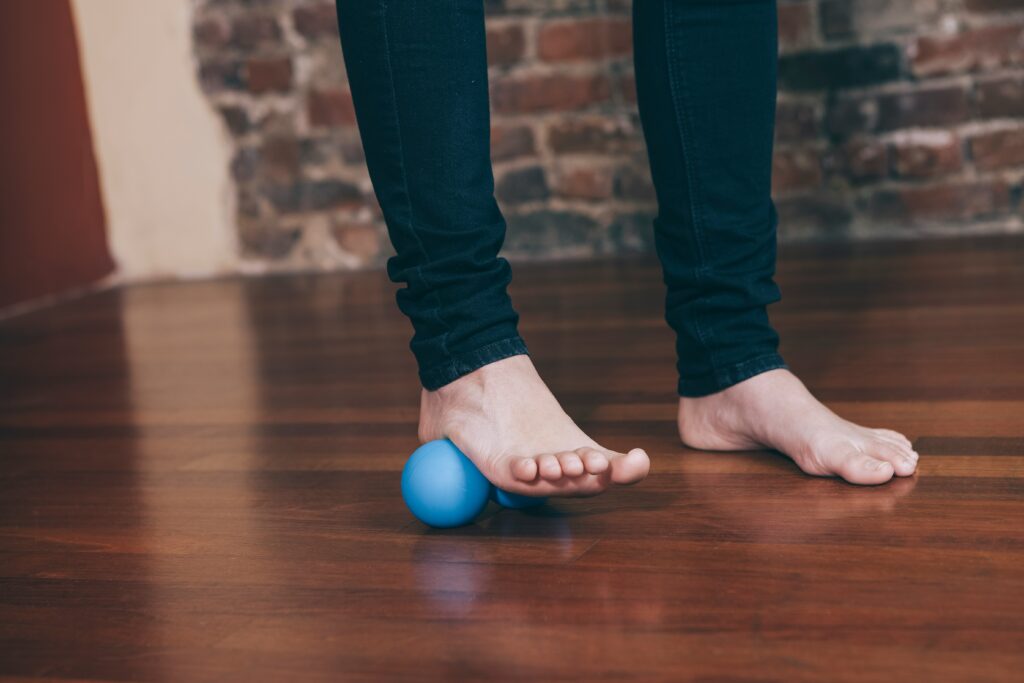 How to Stop Restless Legs Immediately guide to symptom relief, relaxation techniques, lifestyle adjustments, medical care, and long-term management.