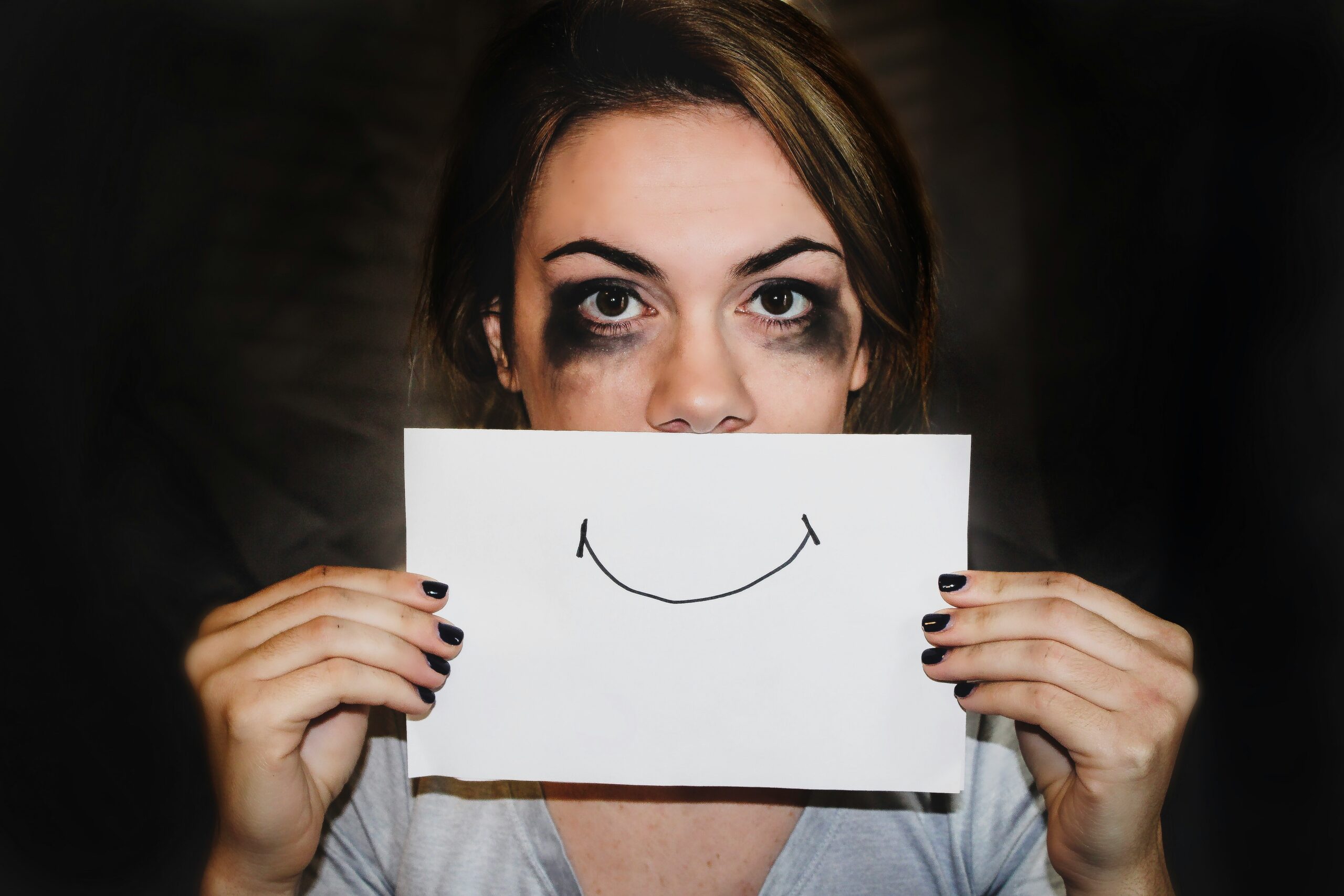 Fearful Avoidant Attachment featuring emotional patterns, relationship behaviors, and healthy coping strategies.