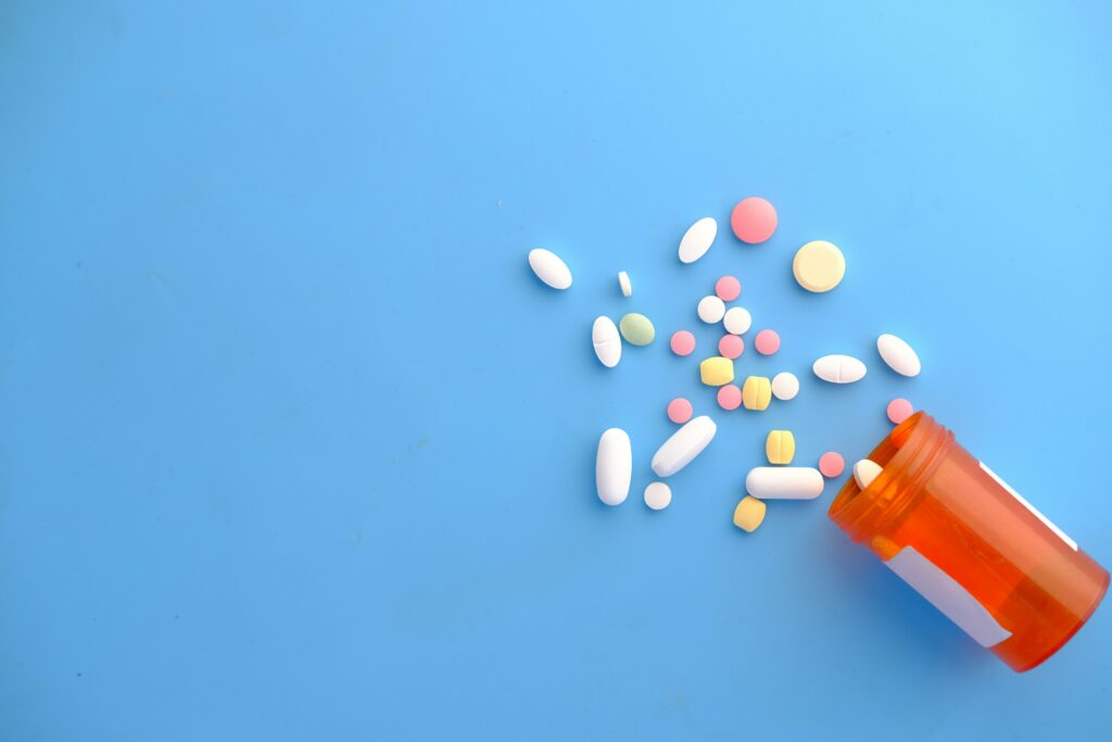 What Is Dicyclomine guide to medication uses, digestive treatment, side effects, dosage, and safety precautions.