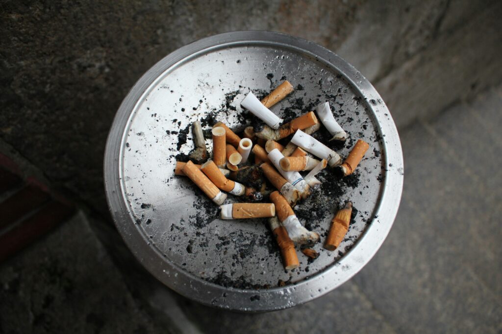 Why Does Smoking Make You Poop? covering nicotine effects, gut motility, bowel patterns, digestion, and healthier alternatives.